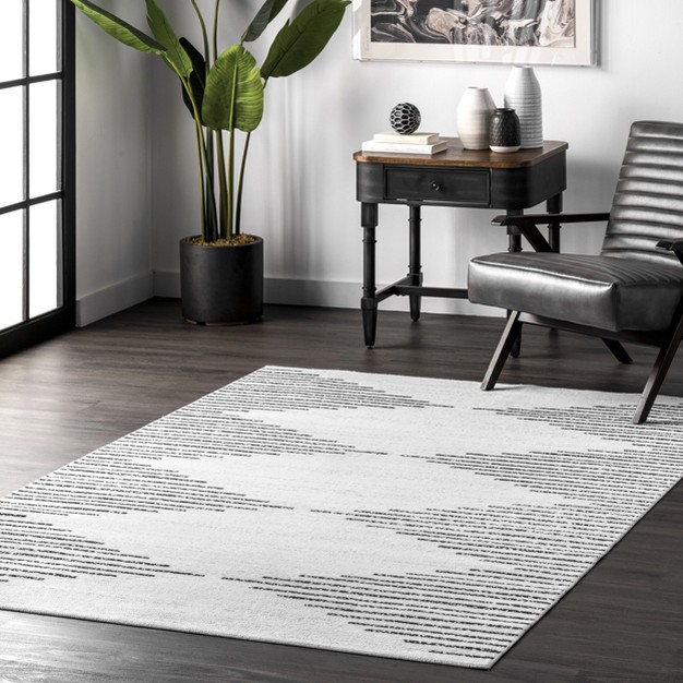 Nuloom Romina Machine Washable Diamond Stripes Area Rug