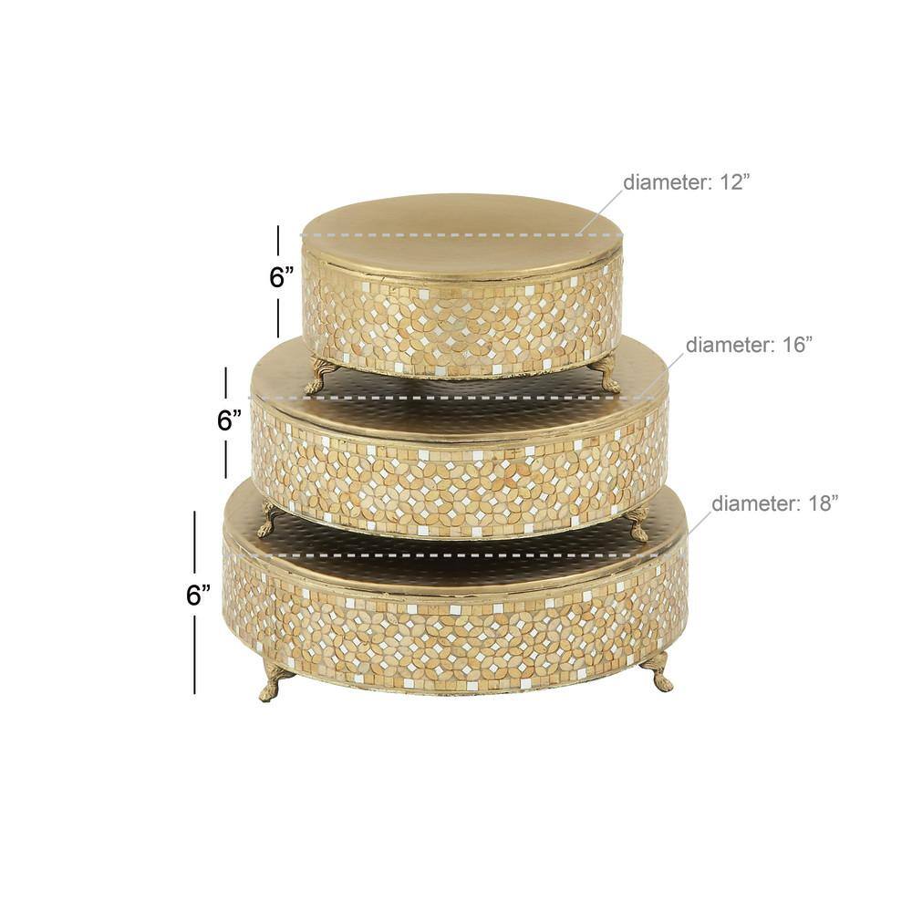 Litton Lane Gold Metal Glam Cake Stand (Set of 3) 23980