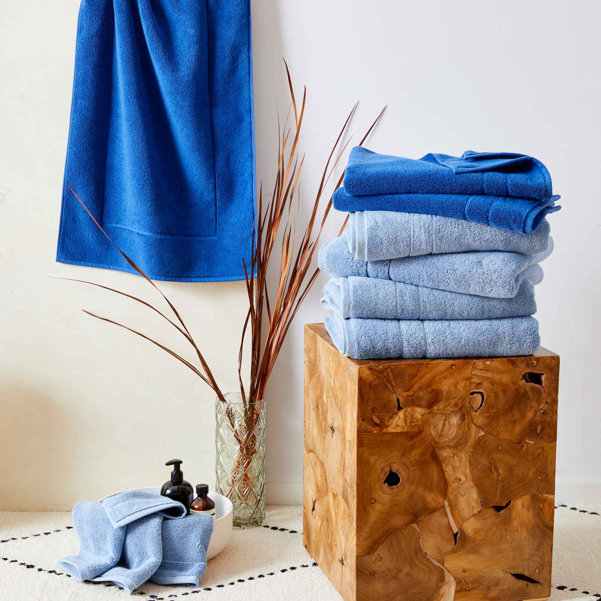 Rewards Super-Plush Hand Towels