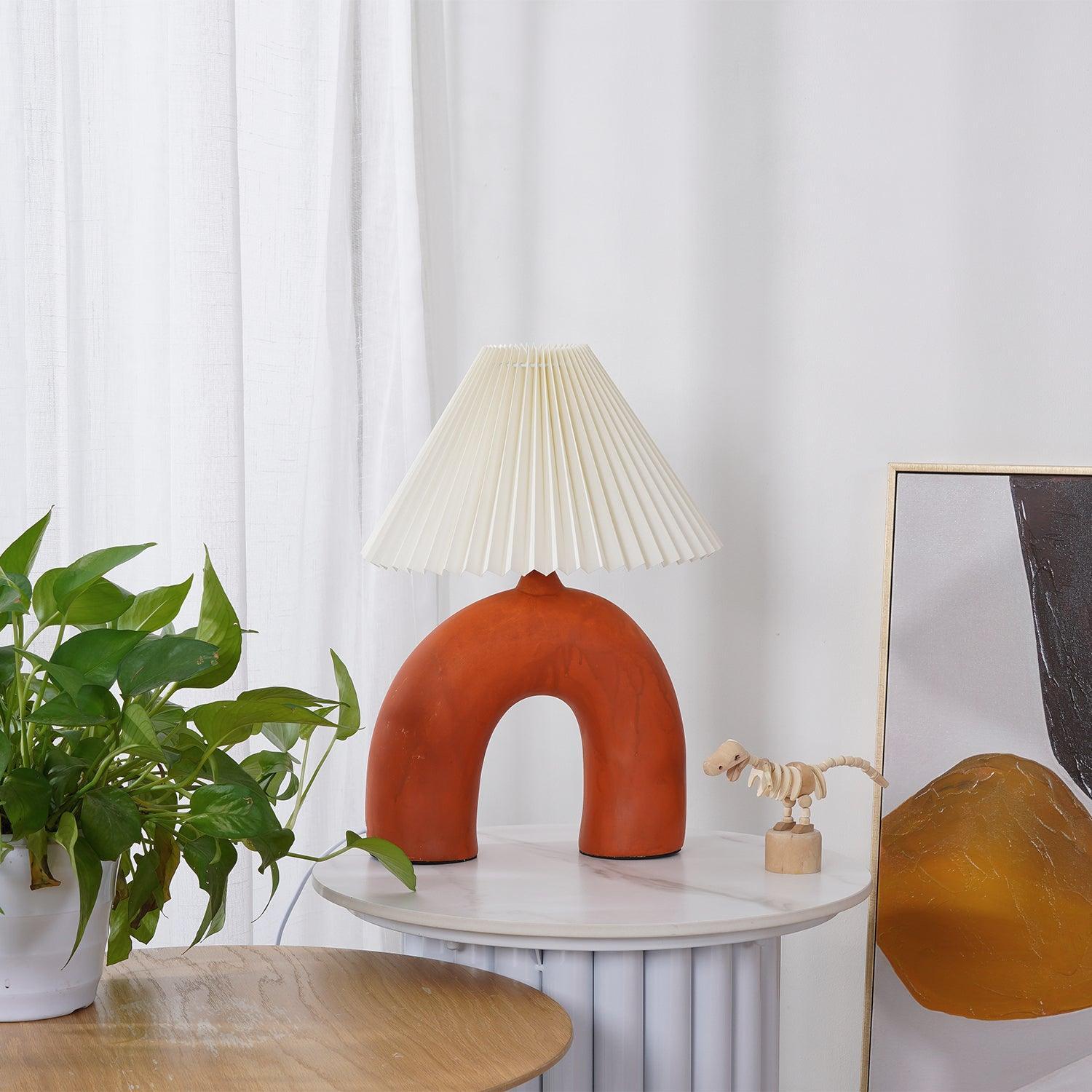 Arched Pleated Table Lamp