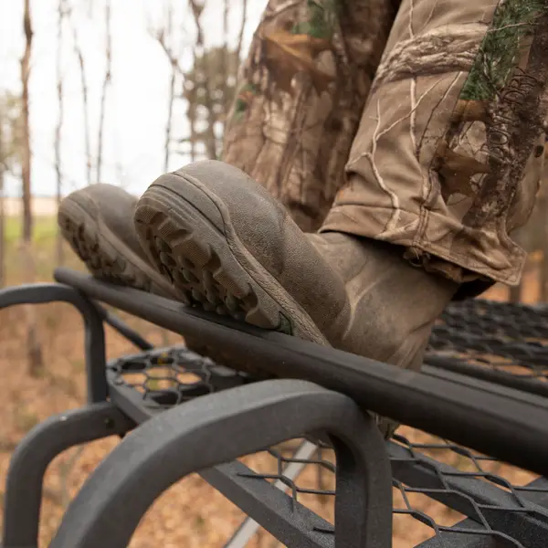 Rivers Edge Lockdown 21' Wide 1-Man Ladder Tree Stand