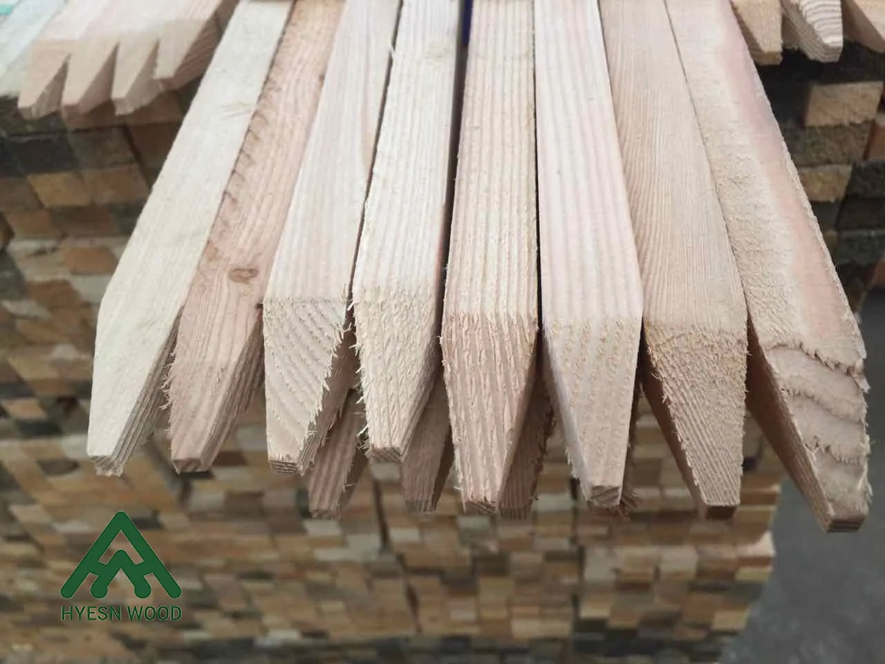 Hysen High Quality Wood for Garden 100% Wooden Wooden Poles  Fence Not Coated