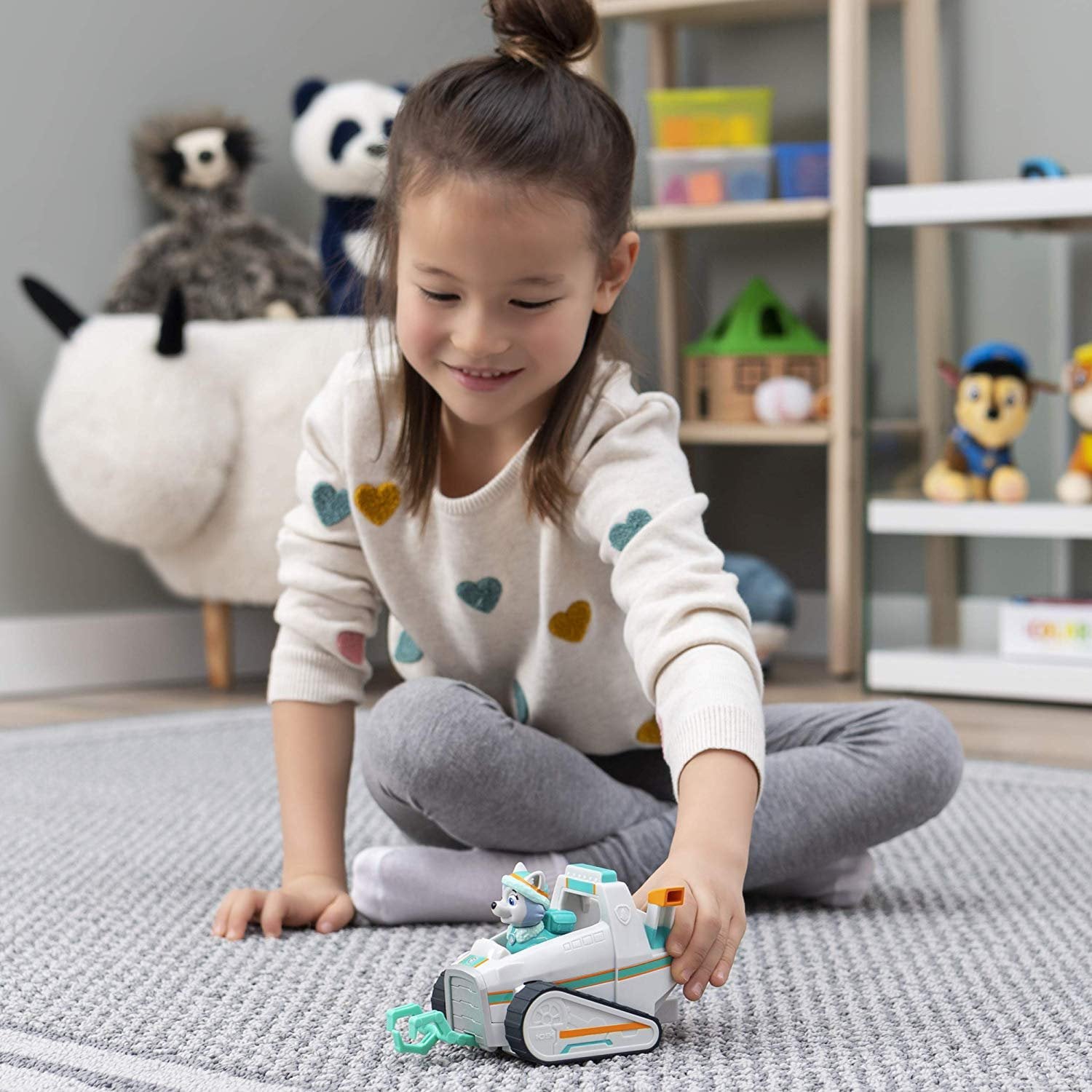 PAW Patrol Everest Snow Plough Action Figure Set， 2 Pieces