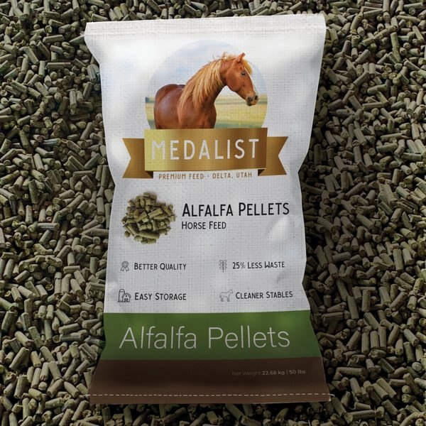 Medalist Alfalfa Pellets Complete Horse Feed， 50-lb bag