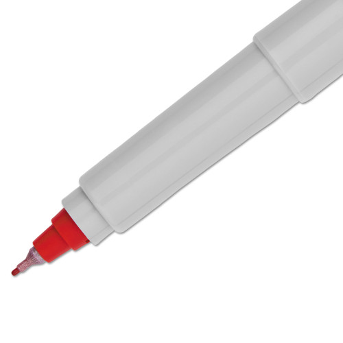 Sharpie Ultra Fine Tip Permanent Marker， Extra-Fine Needle Tip， Red， Dozen (37002)