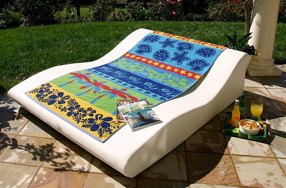 Tide Duo Low Profile Lounger   Contemporary   Outdoor Chaise Lounges   by la Fete Design  Houzz