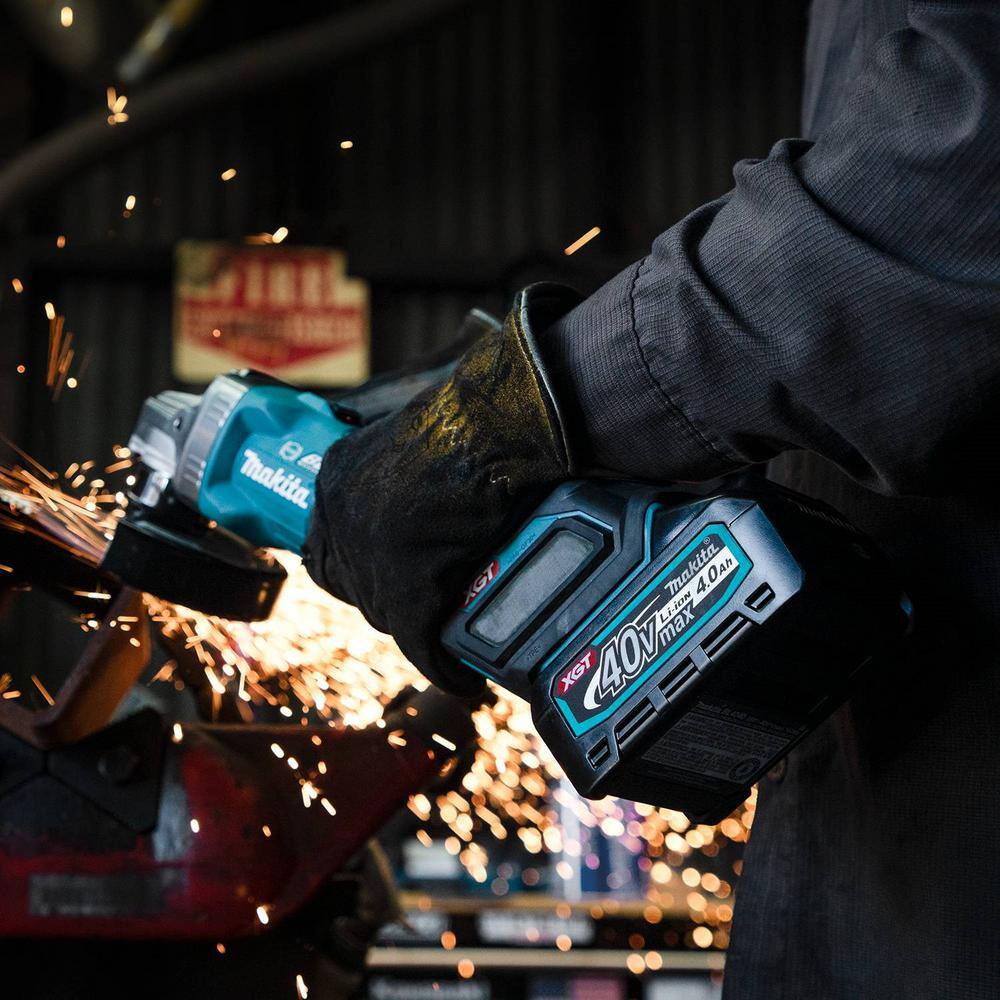 Makita 40V Max XGT Brushless Cordless 4-125 in. Angle Grinder Kit with Electric Brake (4.0Ah) GAG01M1