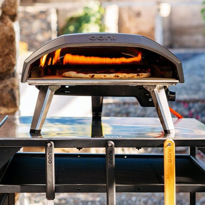 Ooni Koda 16 Gas Powered Portable Outdoor Pizza Oven