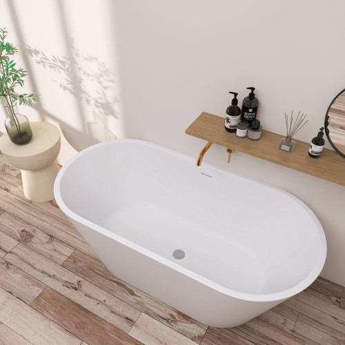 63 Acrylic Free Standing Tub   Classic Oval Shape...