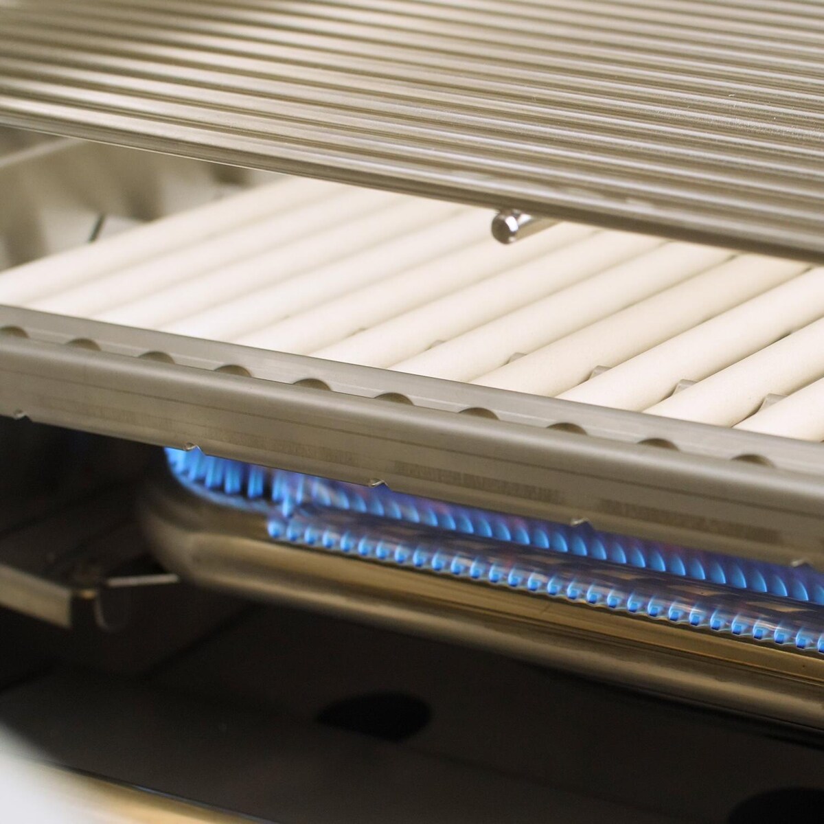 DCS Series 7 30-Inch Natural Gas Grill On DCS CAD Cart