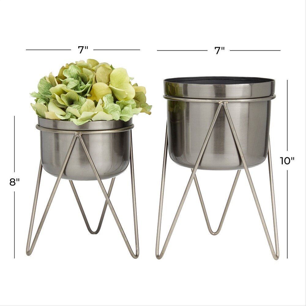 CosmoLiving by Cosmopolitan Metal Modern Planter (Set of 2)   S/2 7\