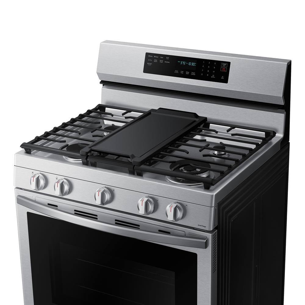  6 cu. ft. Smart Wi-Fi Enabled Convection Gas Range with No Preheat AirFry in Stainless Steel NX60A6711SS