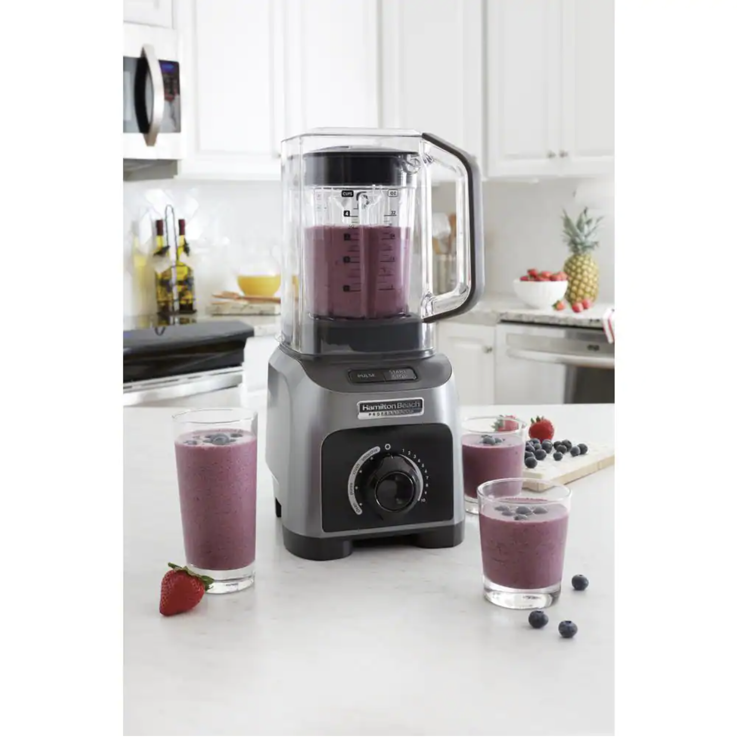 Hamilton Beach 32 oz. 14-Speed Black and Grey Countertop Blender with Quiet Shield