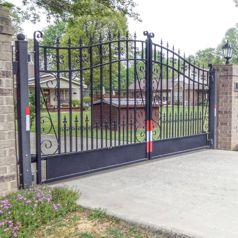 ALEKO Venice Style 12 ft. x 6 ft. Black Steel Dual Swing Driveway Fence Gate DG12VEND-HD