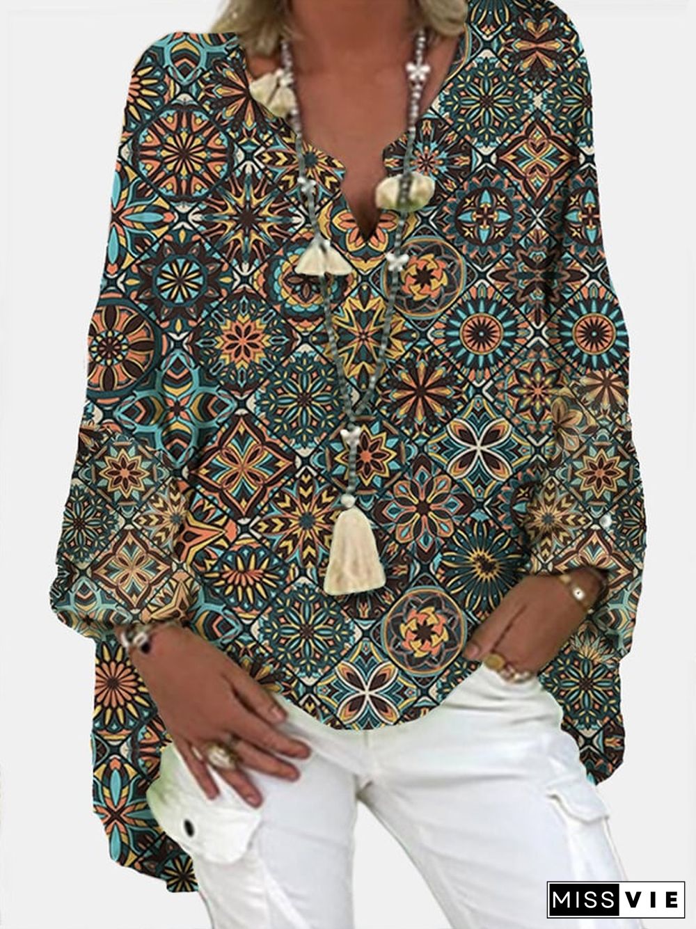 Women's Geometric Printed Long Sleeve V-neck Casual shirt