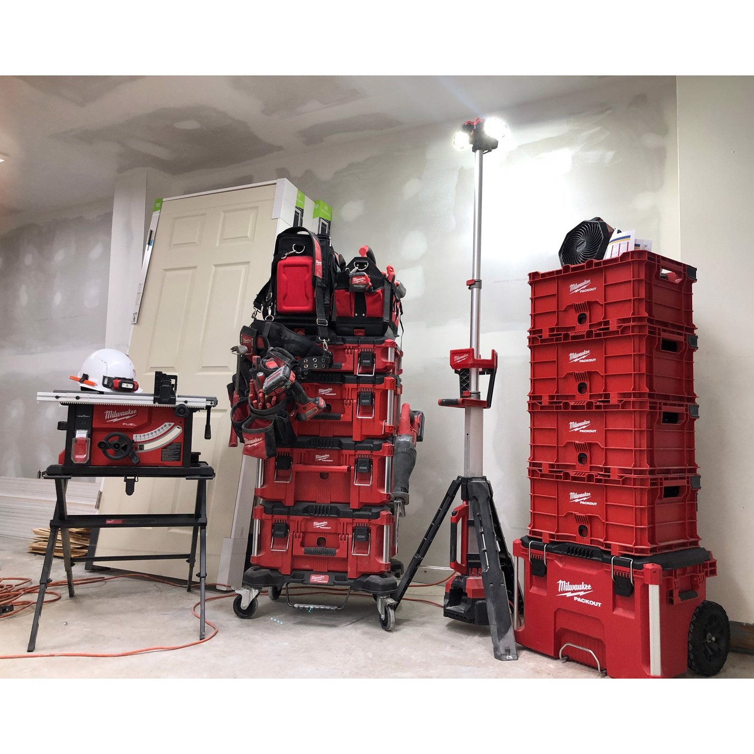 MW Packout 50 lb Red Crate 9.9 in. H X 18.6 in. W X 15.3 in. D Stackable