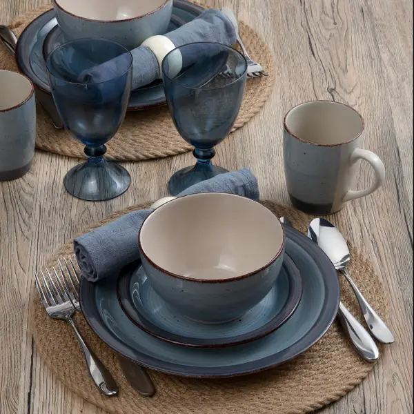 Pfaltzgraff 16-Piece Sadie Stoneware Dinnerware Set