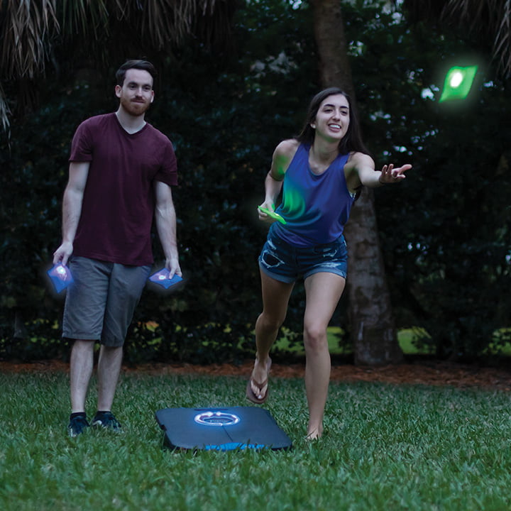 EastPoint Sports Light-Up Bean Bag Toss， Cornhole Set