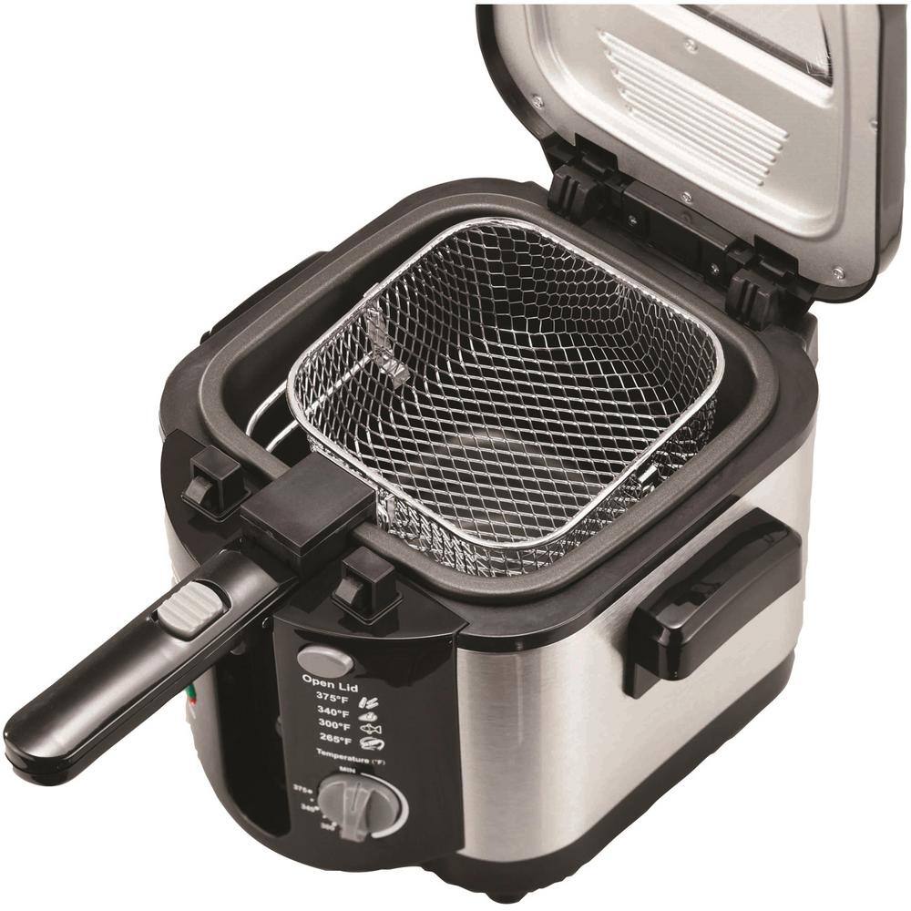 Brentwood Appliances 2 qt. Black Deep Fryer DF-720