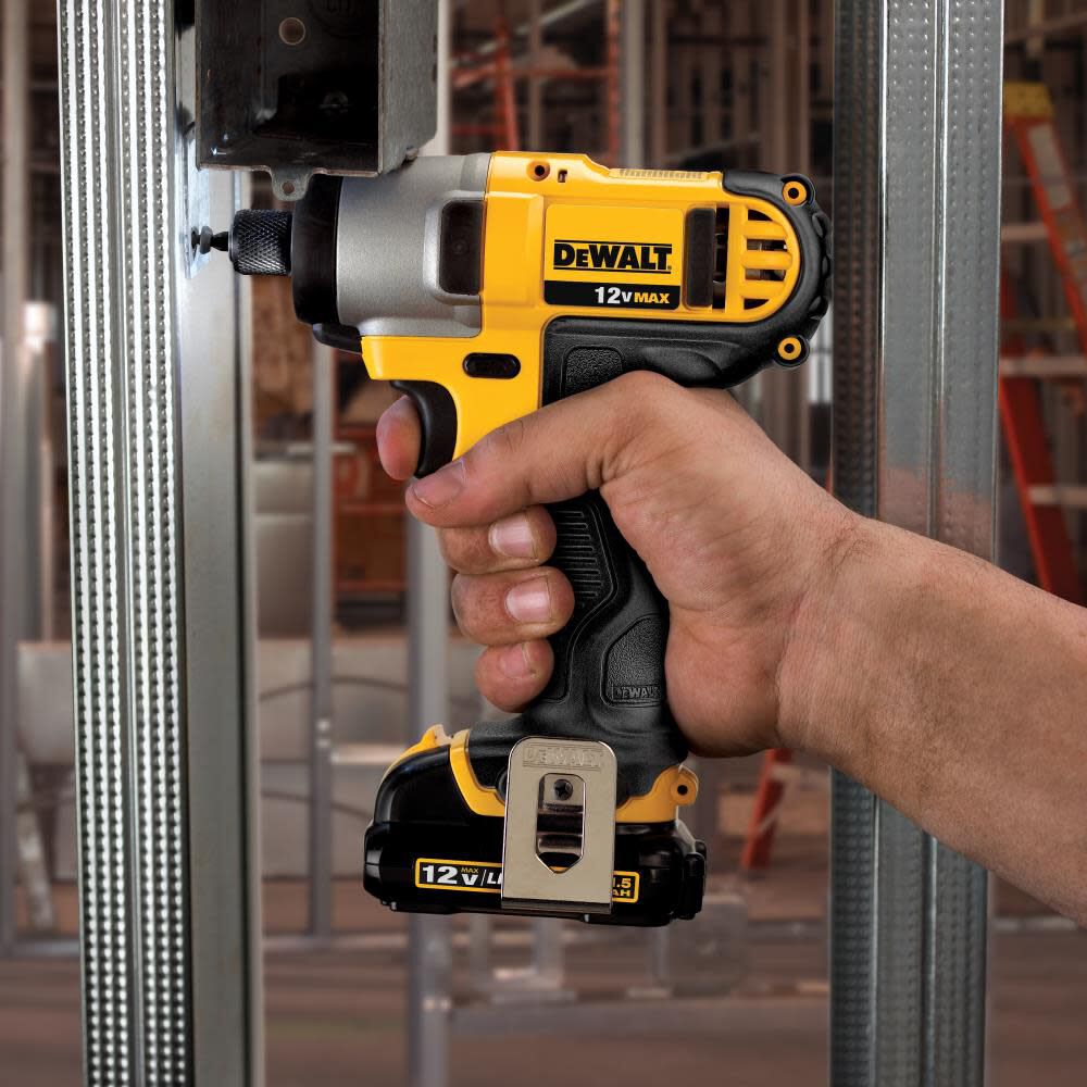 DEWALT DCF815S2 - 1/4