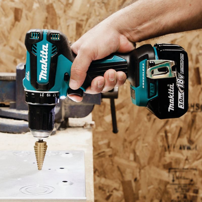 Makita 18V Cordless Drill Driver Kit