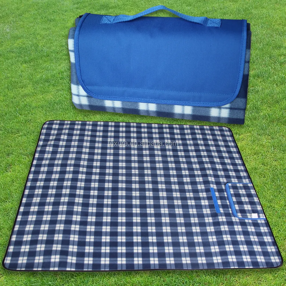 Water resistant Outdoor Camping Hiking Travel Picnic blanket folded with customized logo printing