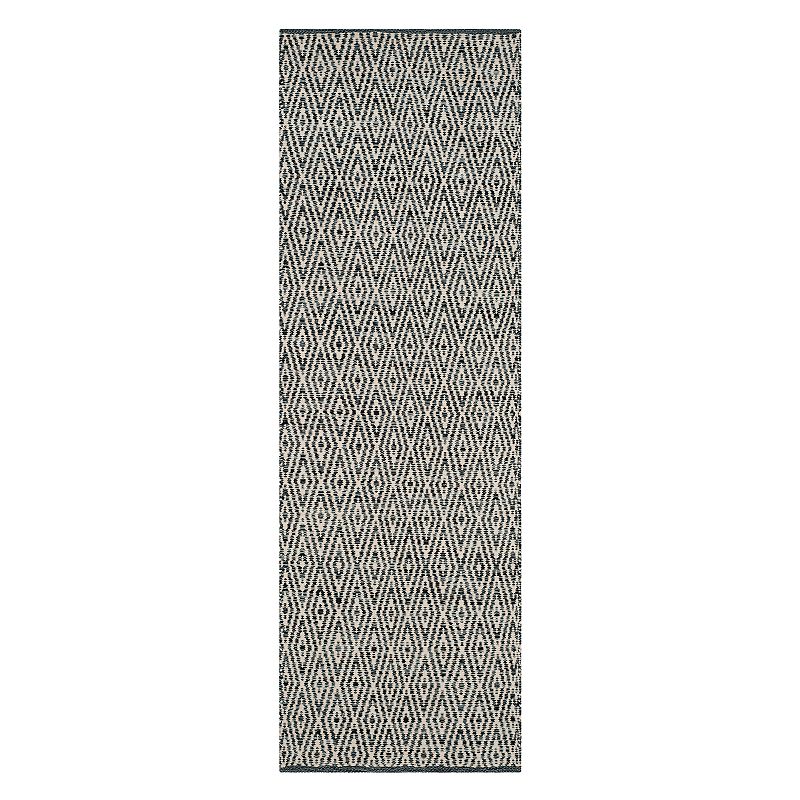 Safavieh Montauk Linden Geometric Rug