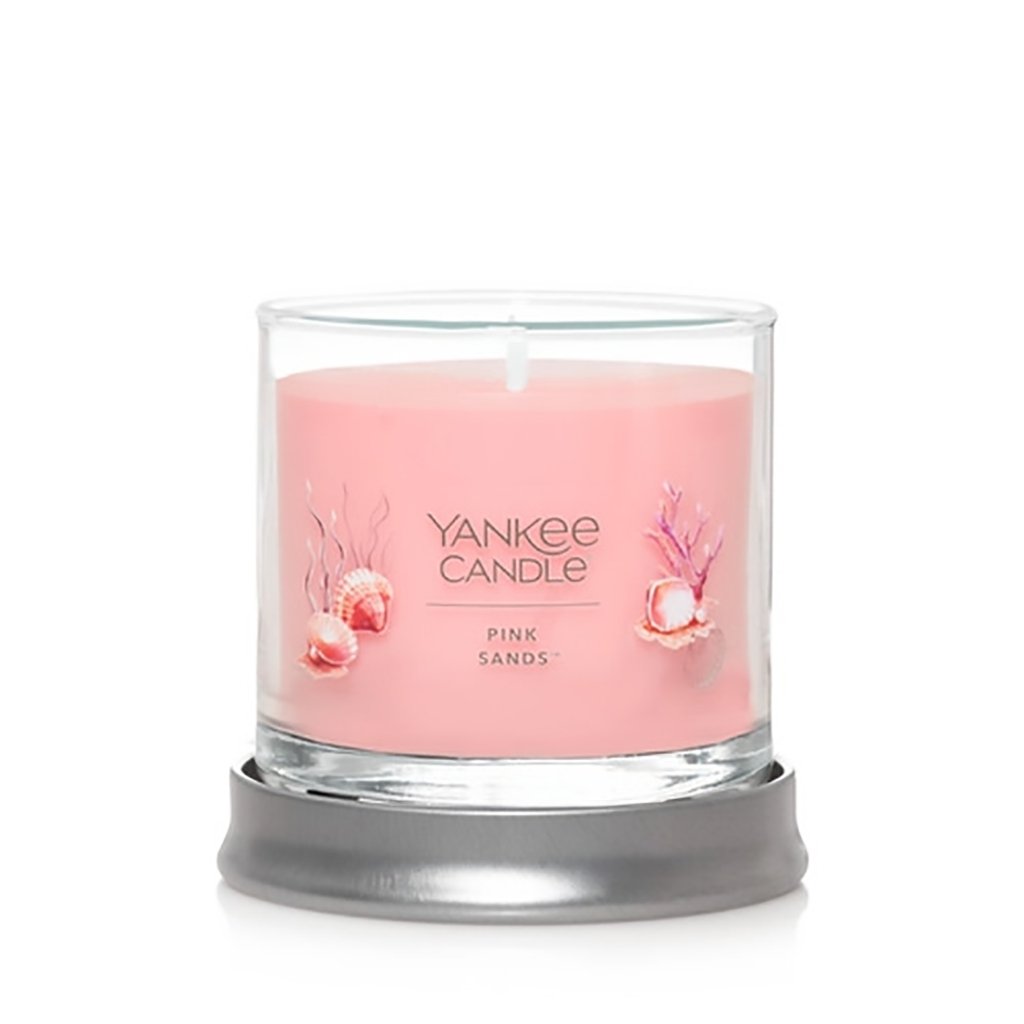 Yankee Candle  Signature Small Tumbler Candle in Pink Sands