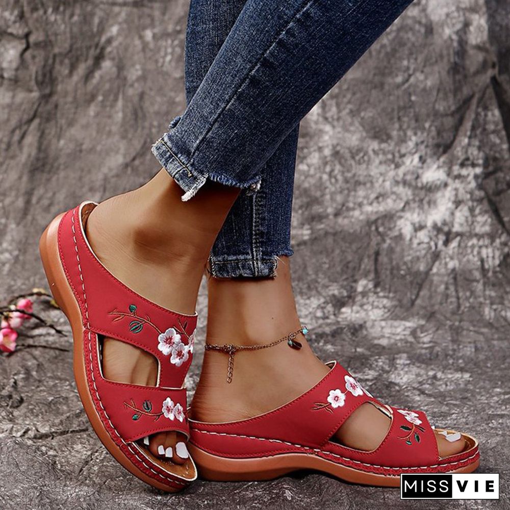 Sandals Comfortable Platform Soft Women Casual Slippers Embroider Flower Colorful Ethnic Flat Open Toe Outdoor Beach Shoes