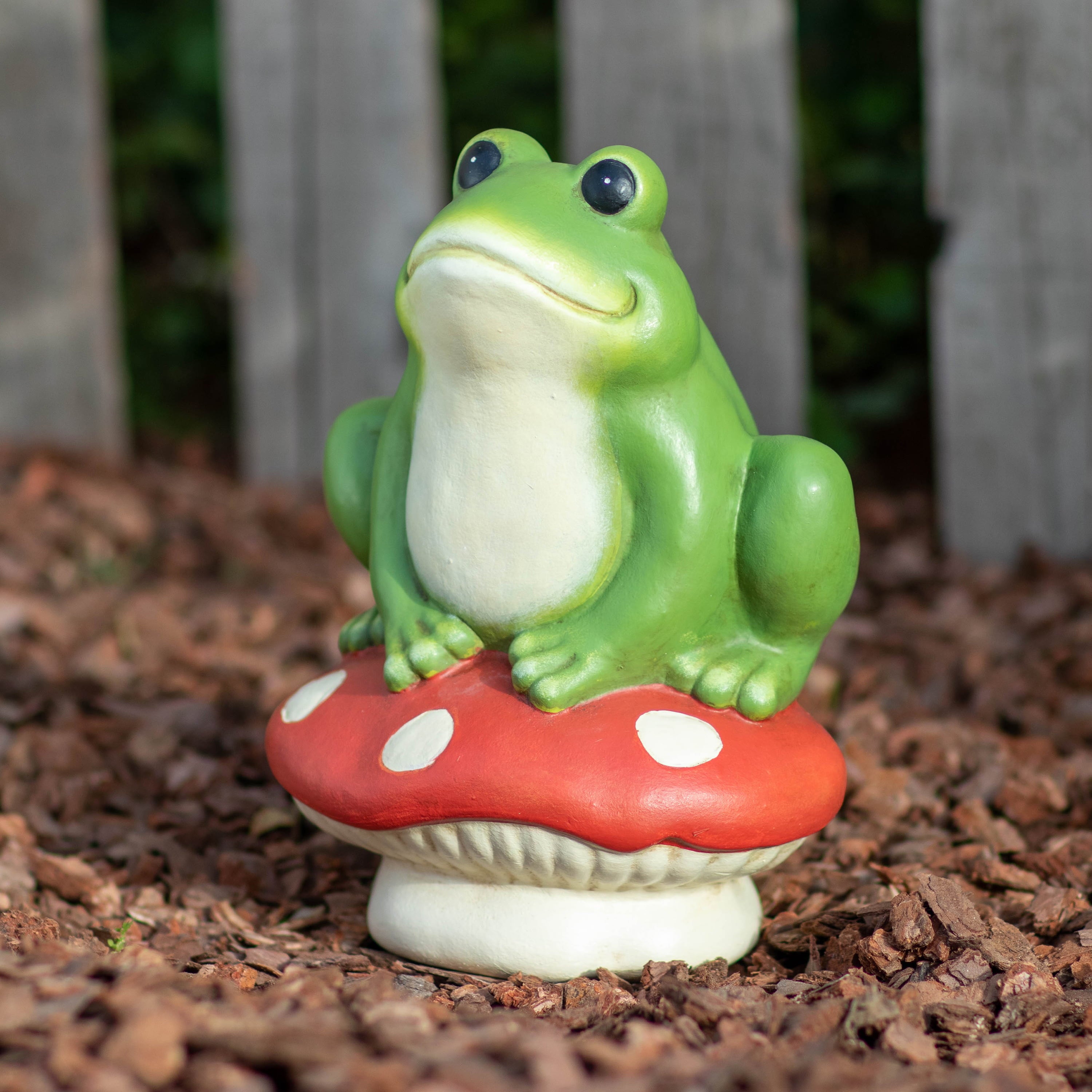 Mainstays Outdoor Frog on Red Mushroom Garden Statue, 6 in L x 4.75 in W x 8.5 in H