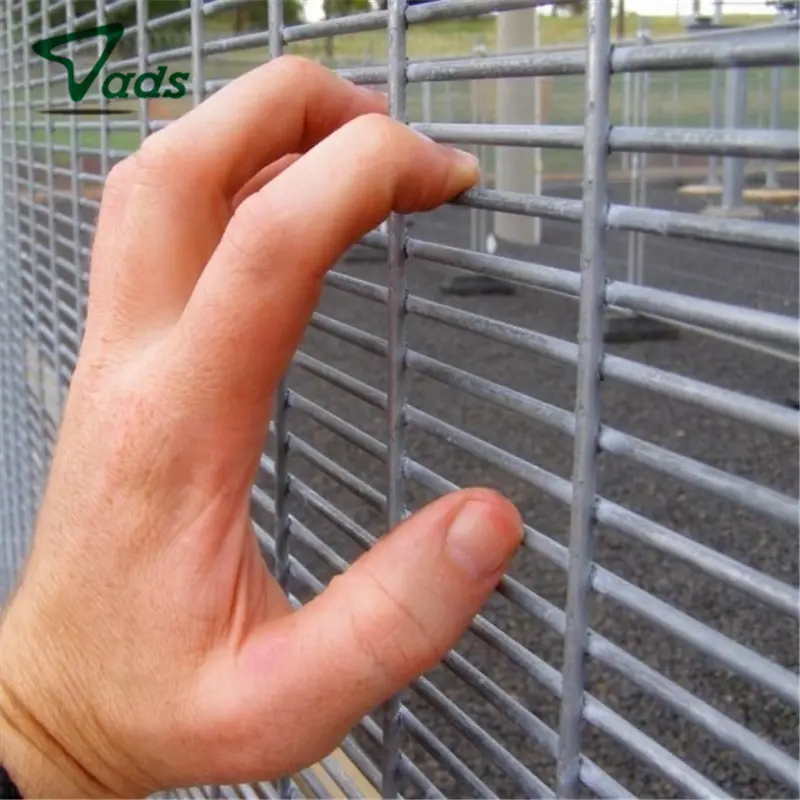 Easily Assembled Factory Supply PVC Coating High Security Customized 358 Welded Panel Security Anti Climb Wire Fence for Airport