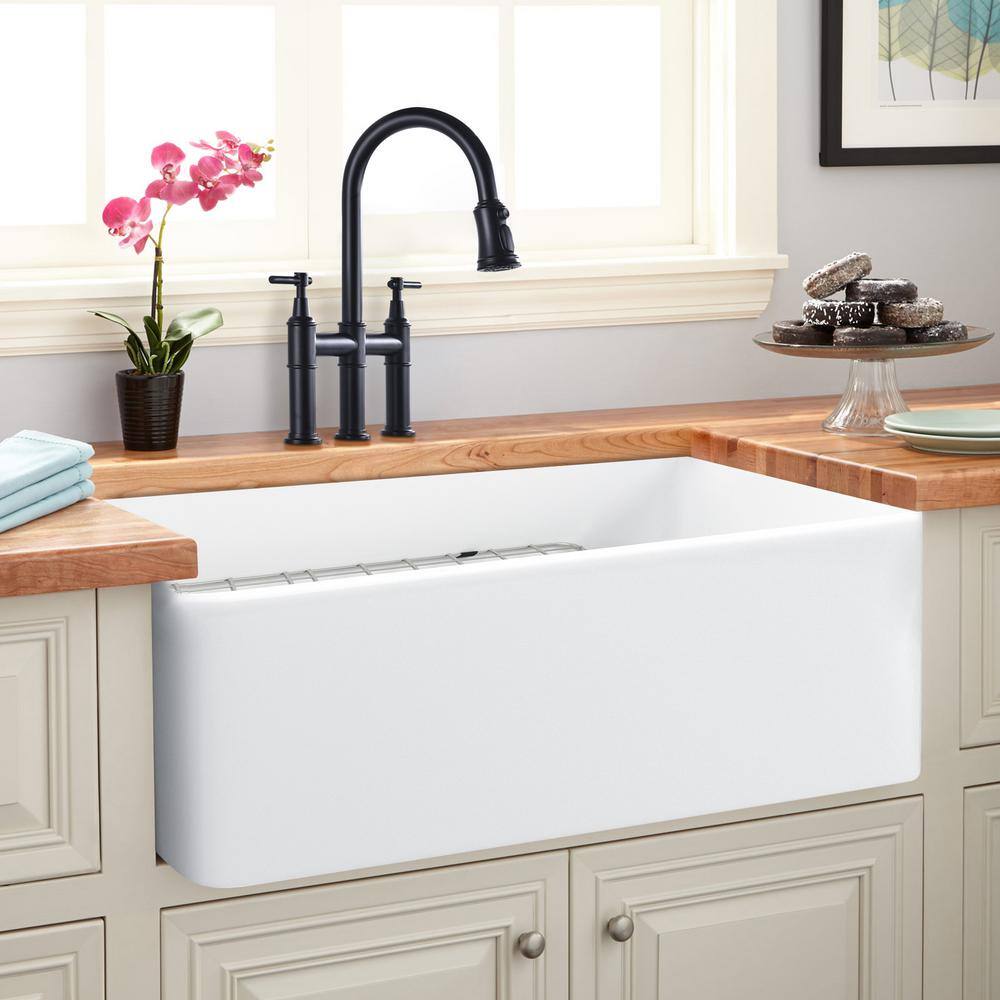 Interbath White Fireclay 30 in. Single Bowl Farmhouse Apron Kitchen Sink ITBDL302010