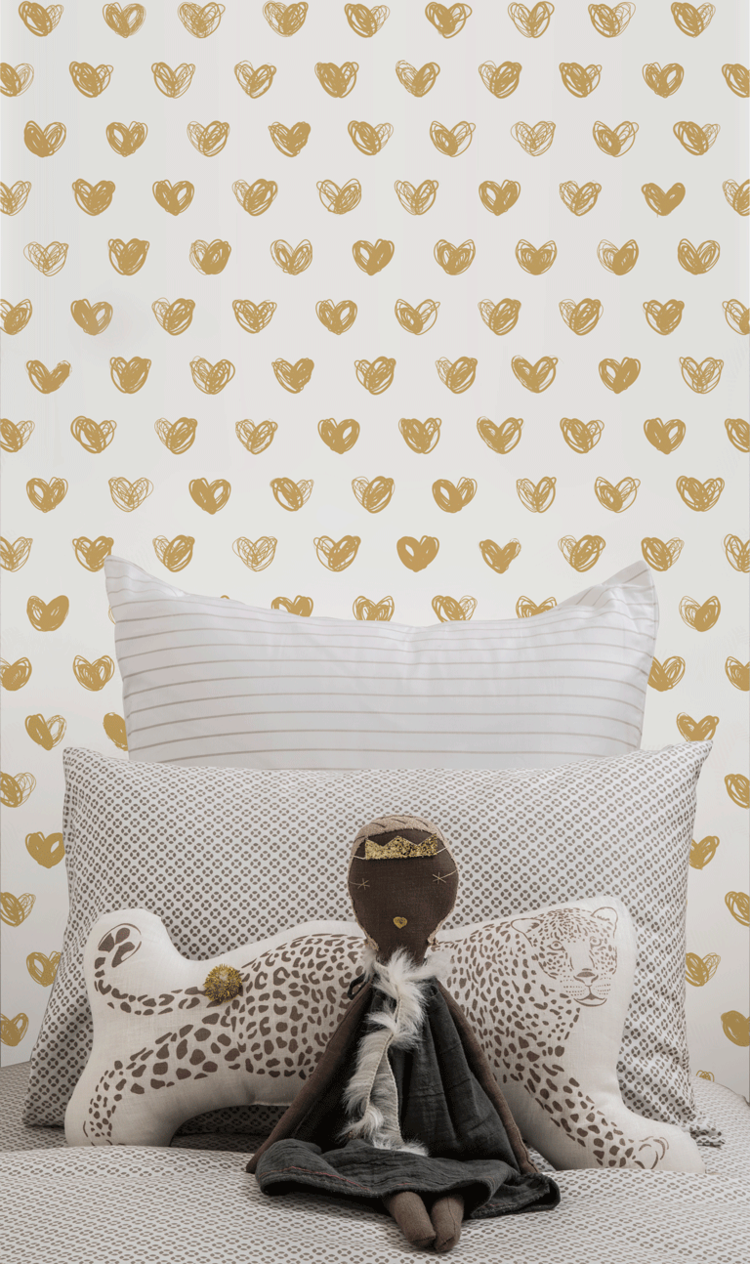 Love Wallpaper in Gold