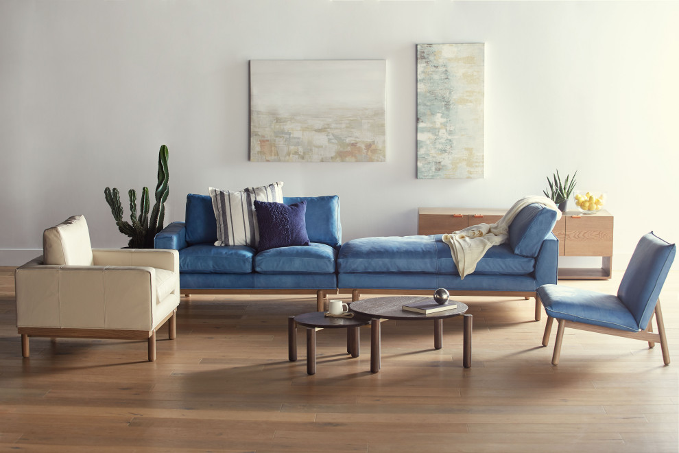 Cantor Leather Chaise   Transitional   Indoor Chaise Lounge Chairs   by Maria Yee Inc  Houzz