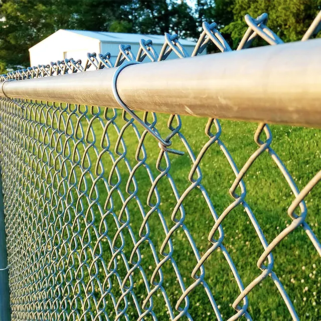 PVC Coated Mesh Roll Green black silver PVC color Factory Supply 8ft Wire galvanized Iron Wire chain link fence post