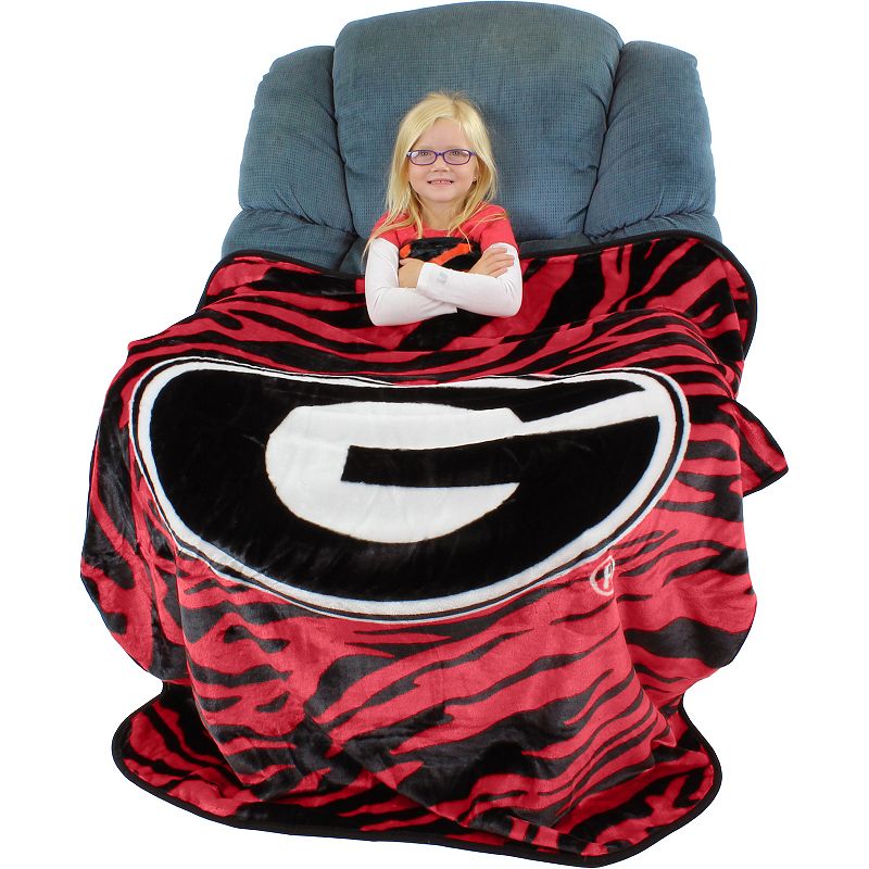 NCAA Georgia Bulldogs Soft Raschel Throw Blanket