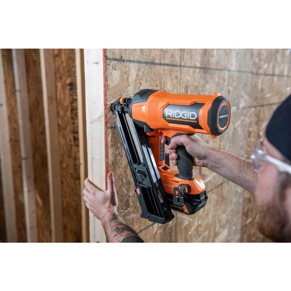 RIDGID 18V Brushless Cordless 30 3-12 in. Framing Nailer with 18V 6.0 Ah MAX Output Lithium-Ion Battery R09895B-AC840060