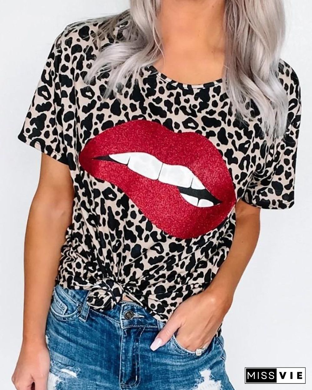 Leopard Lip Print Round Neck T-shirt P13111