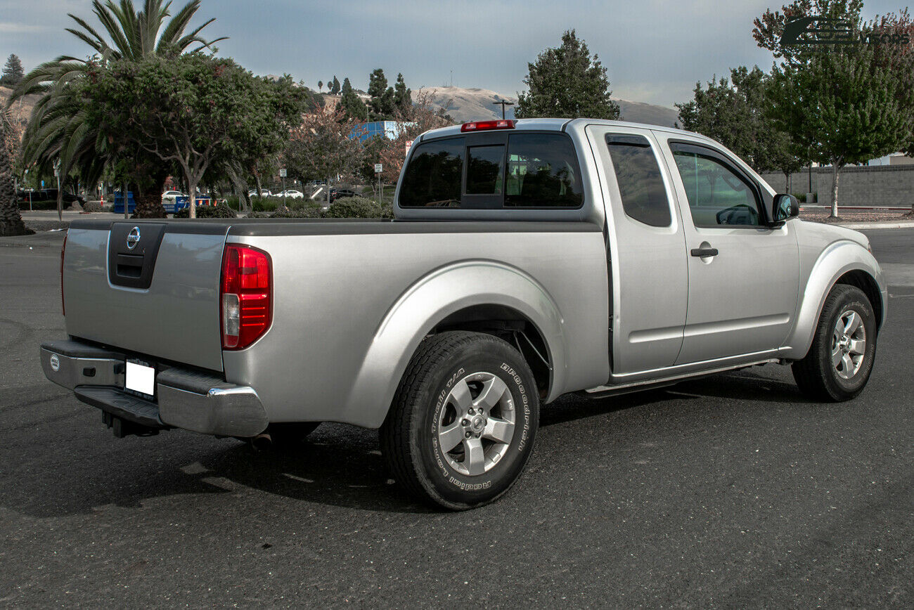 Extreme Online Store Replacement For 2005-Present Nissan Frontier Extended Cab | EOS Visors JDM In-Channel Style SMOKE TINTED Side Vents Rain Guard Window Deflectors DWV-V84_DWV-V85