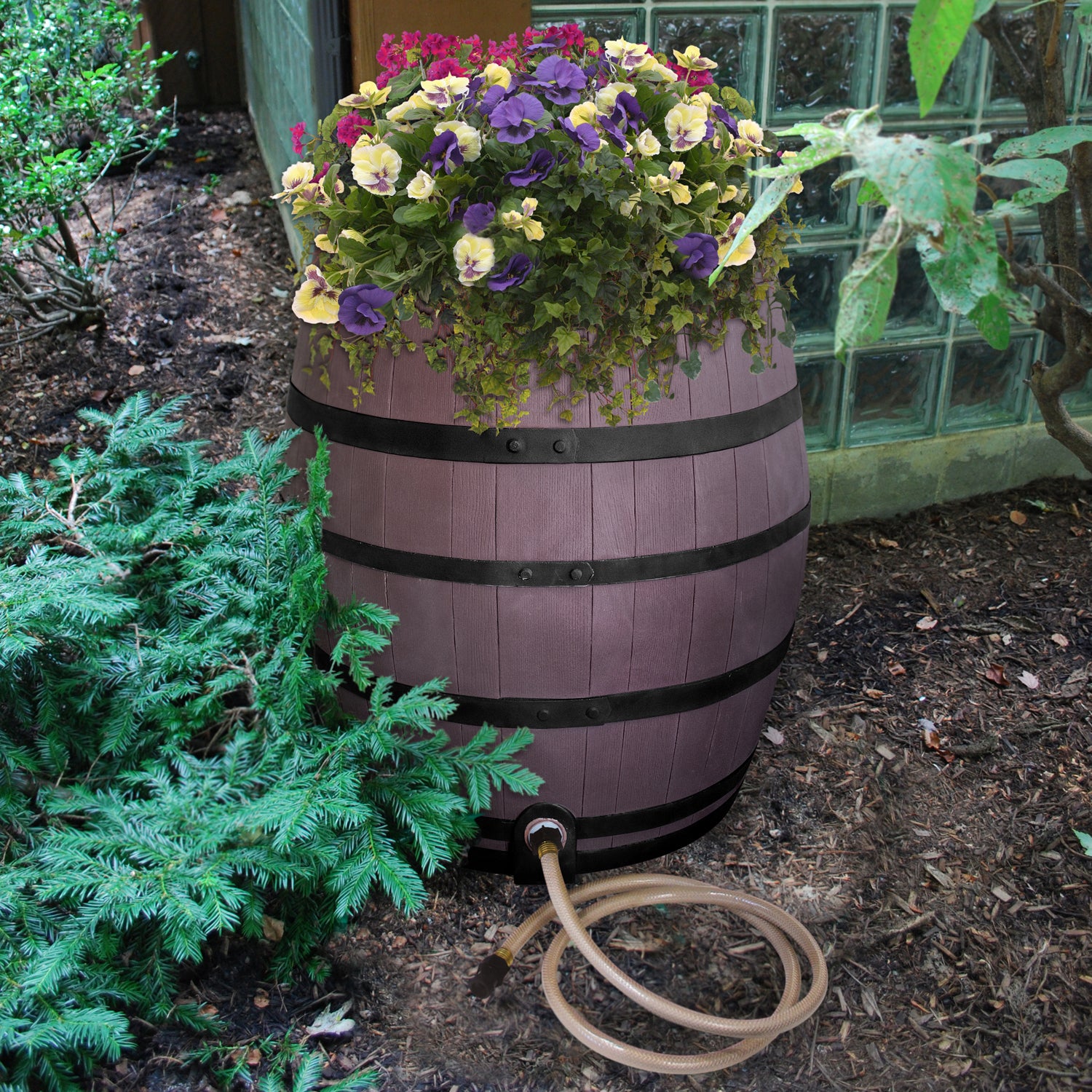 Rescue 50-Gallon Whiskey Rain Barrel with Black Bands ? Includes Planter， Rain Water Diverter， Outlet Hose ? Flatback Design ? Brown