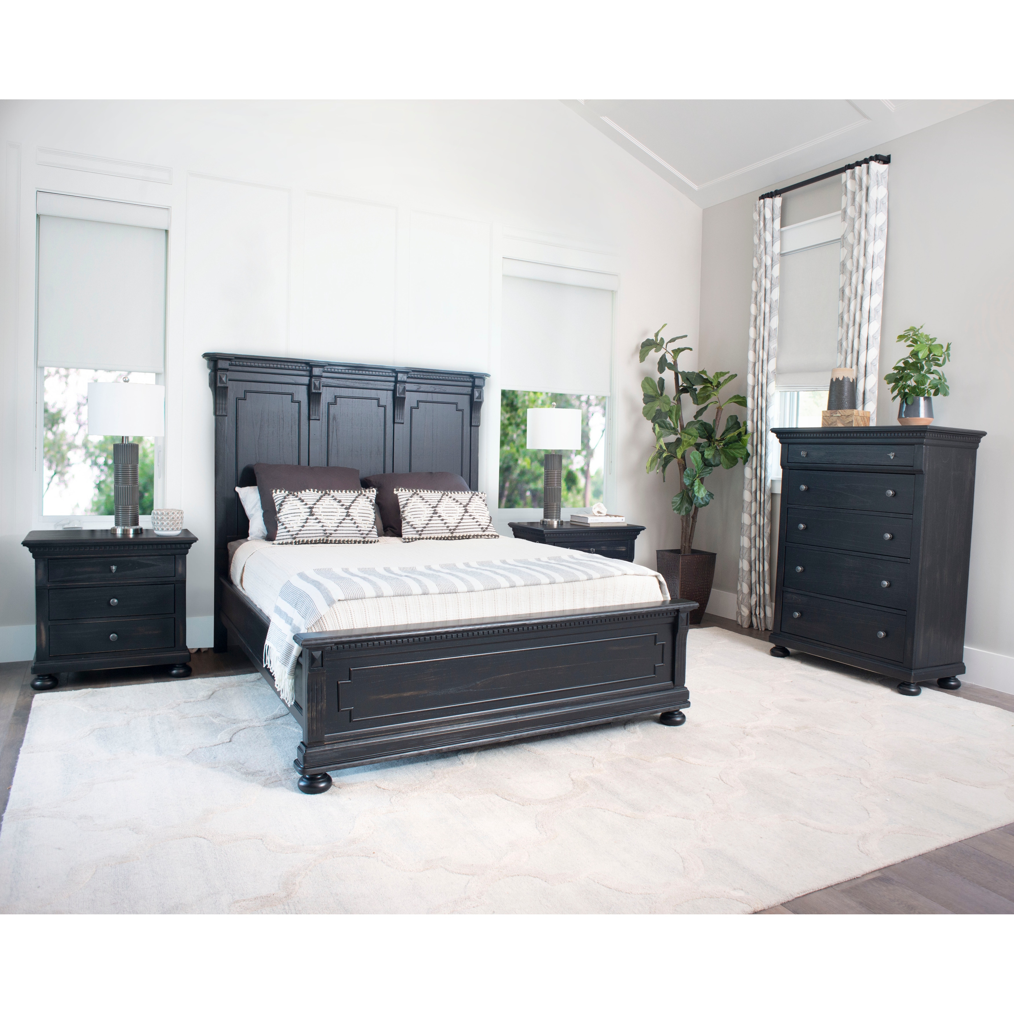 Abbyson Hendrick Distressed Black Wood 4 Piece Bedroom Set - - 28077612