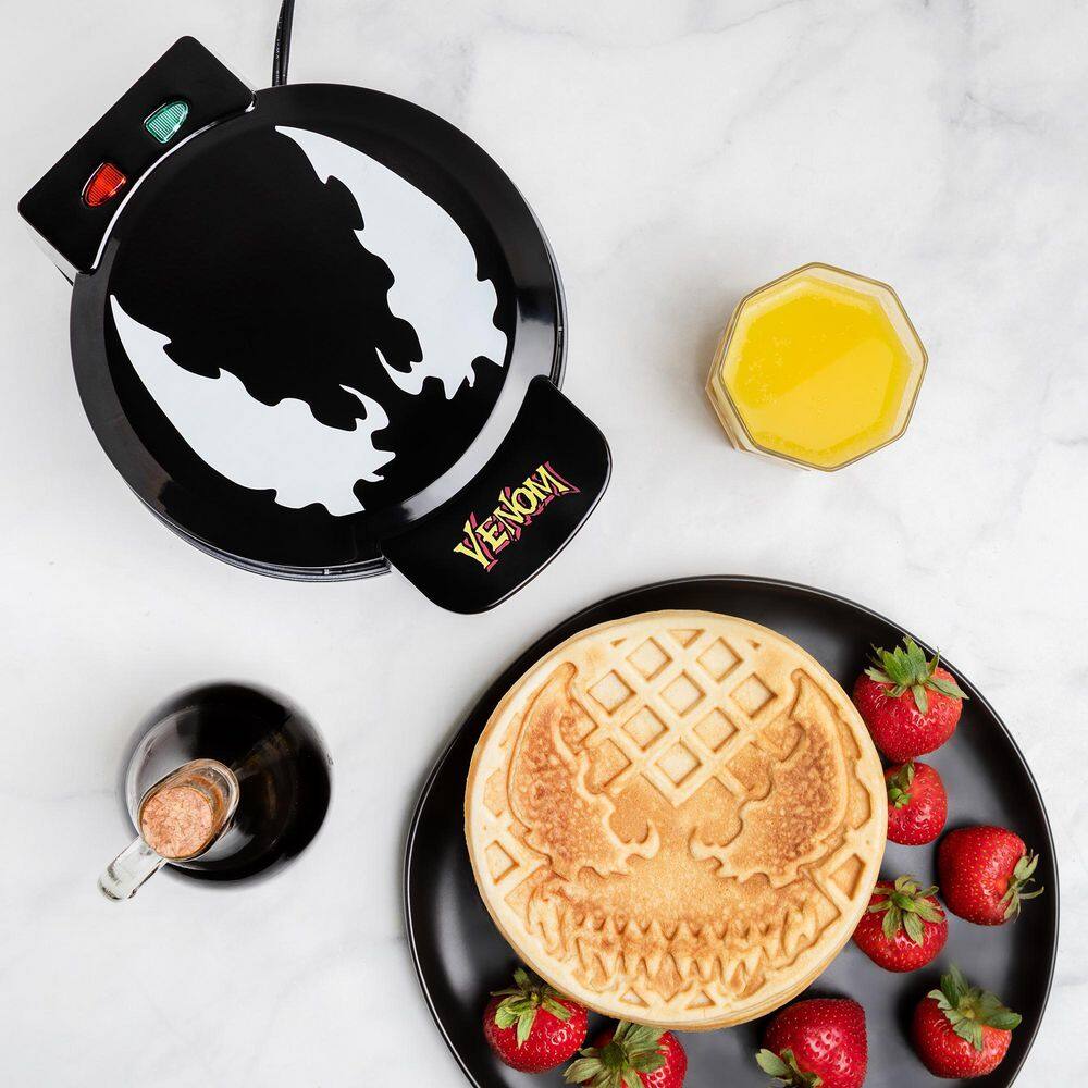 Uncanny Brands Marvel's Venom Black American Waffle Maker WM1-MVC-VEN