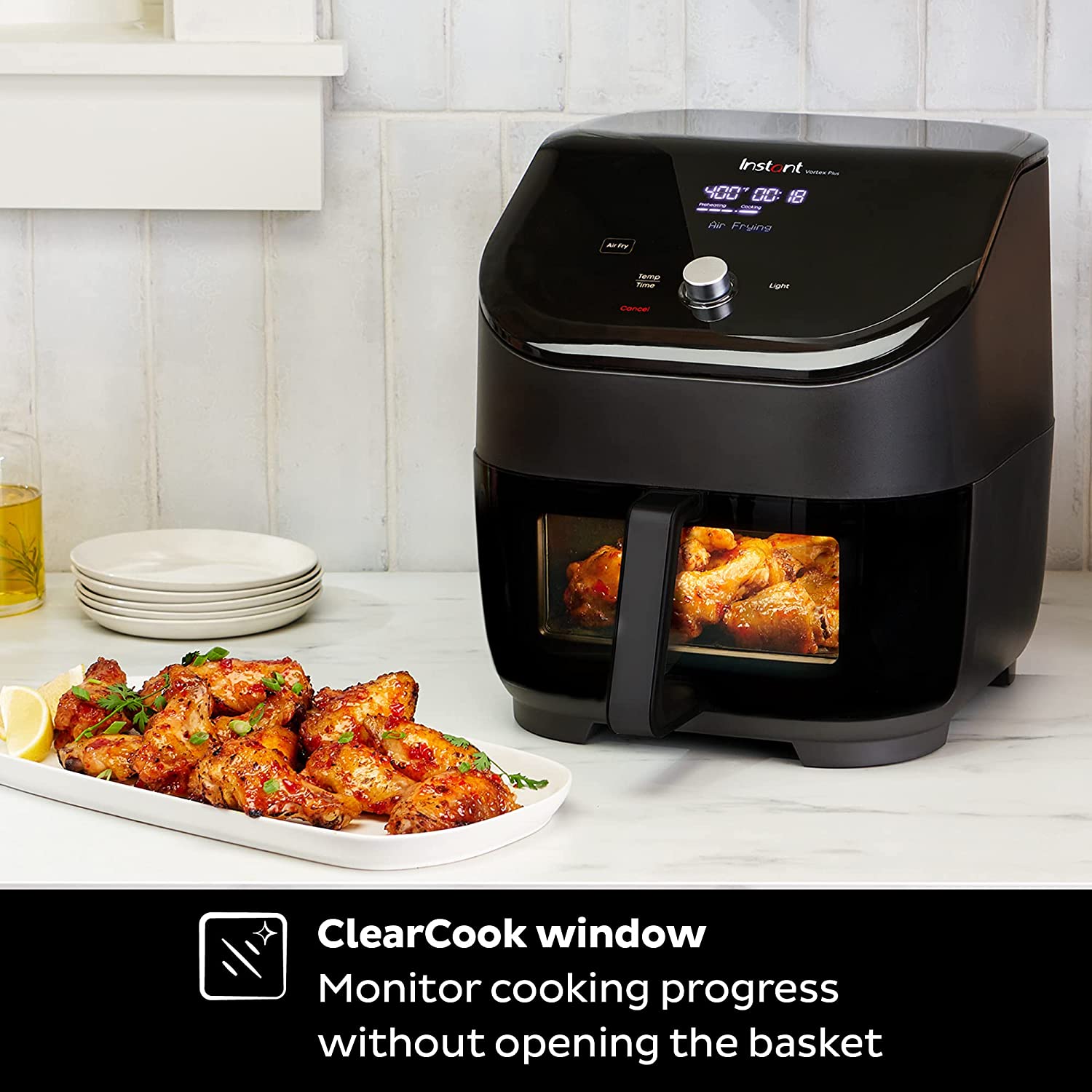 Instant Vortex Plus 6-Quart Air Fryer Oven， From the Makers of Instant Pot with ClearCook Cooking Window， Digital Touchscreen， App with over 100 Recipes， Single Basket， Black