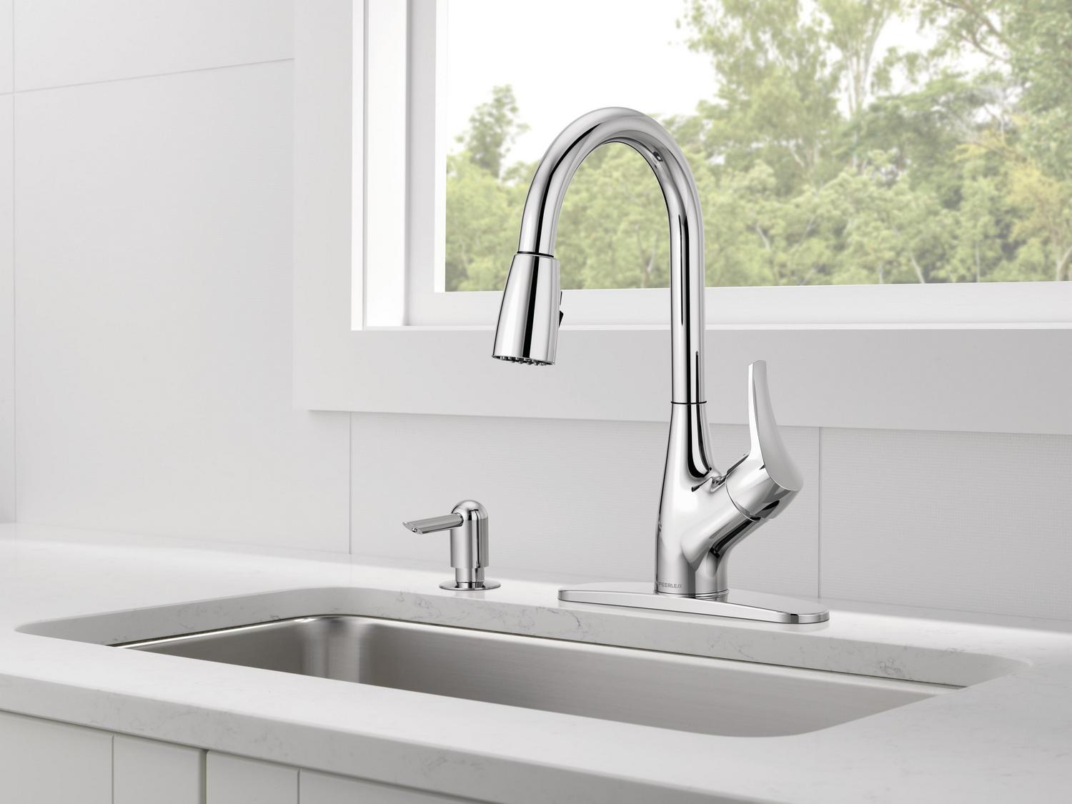 Peerless Apex Single Handle Pull-Down Sprayer Kitchen Faucet with Soap Dispenser in Chrome P7901LF-SD-W