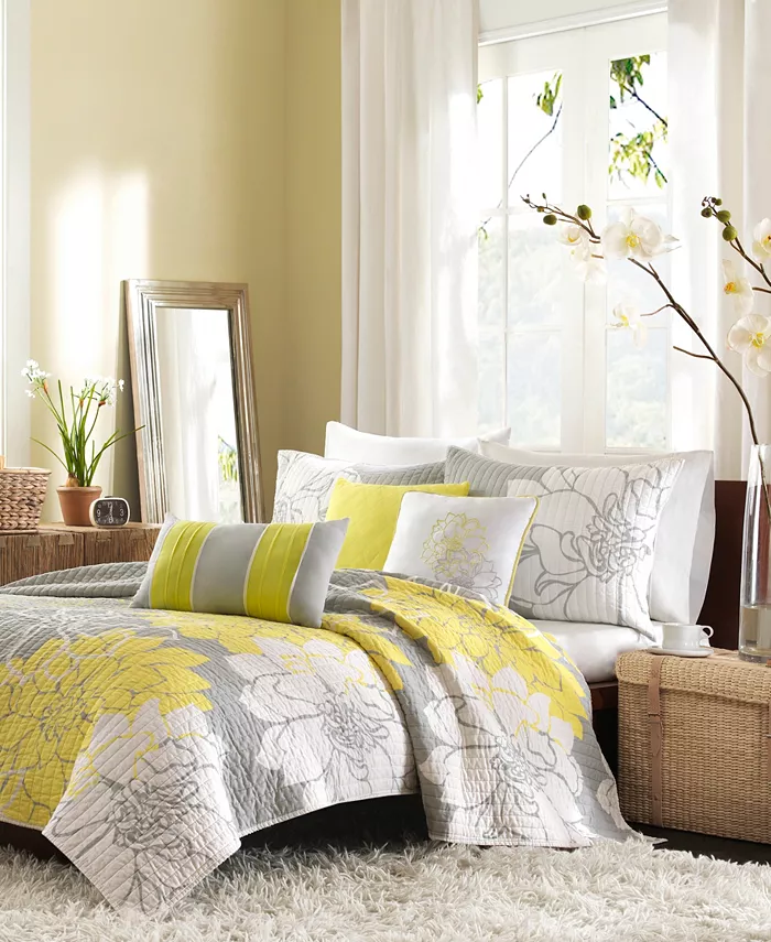 Madison Park Lola Reversible 6-Pc. Quilt Set， Full Queen