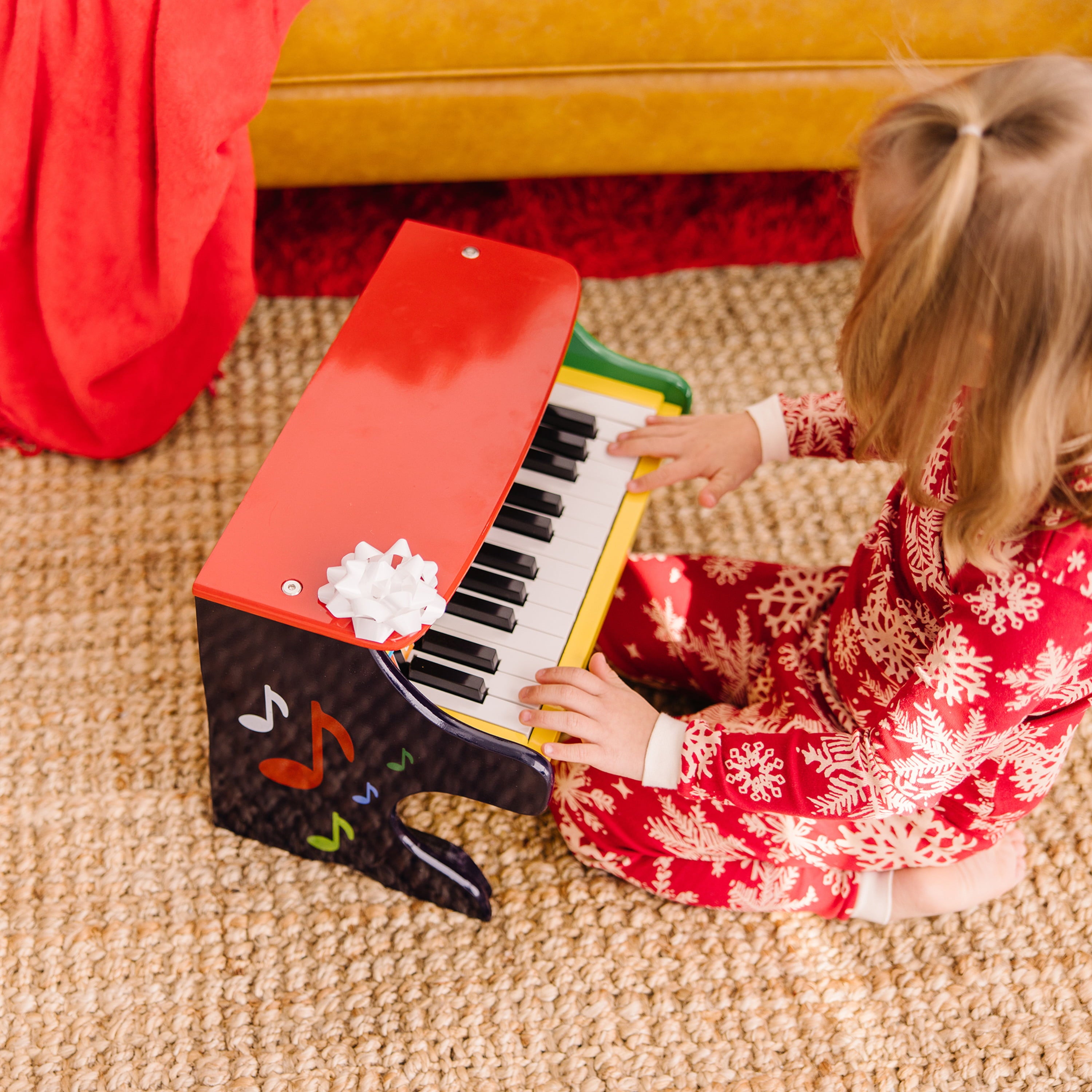 Melissa and Doug Learn-To-Play Toy Piano With 25 Keys and Color-Coded Songbook