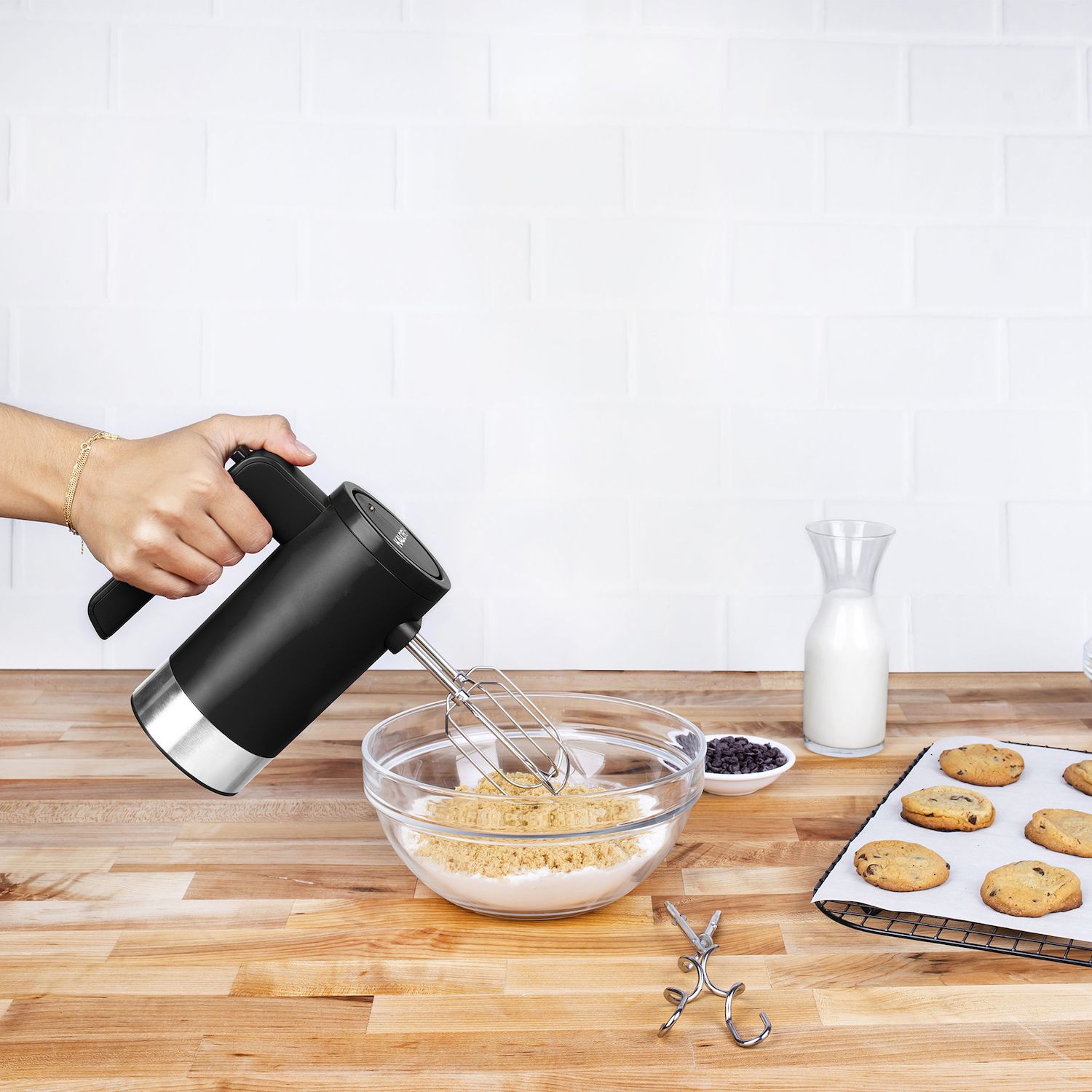 Kalorik Cordless Electric Hand Mixer