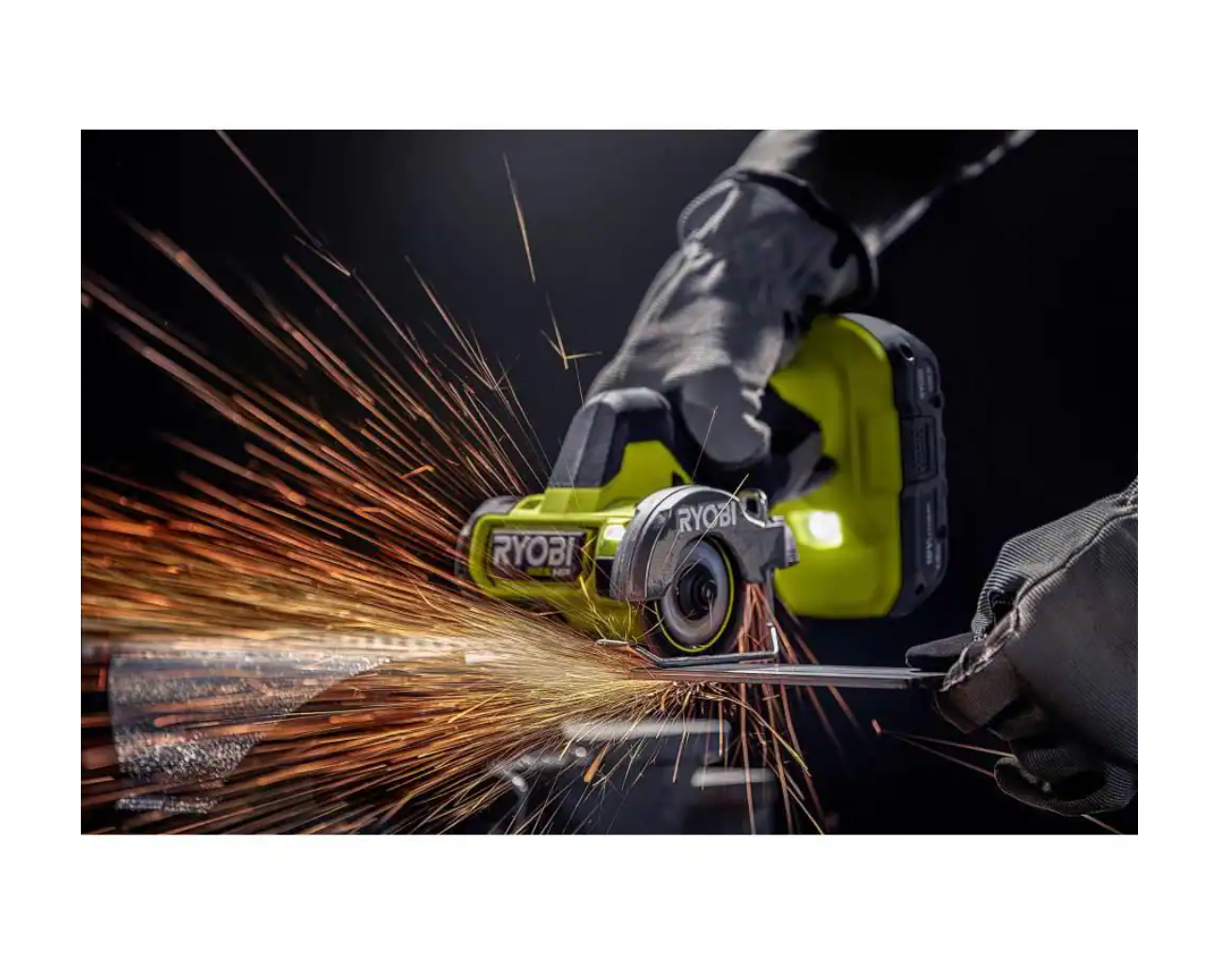 RYOBI PSBCK01K-PSBCS02B ONE+ HP 18V Brushless Cordless Compact 1/2 in. Drill/Driver， Impact Driver， Cut-Off Tool， (2) Batteries， Charger， Bag