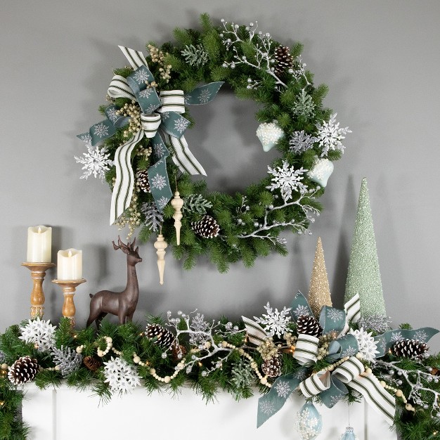 Unlit Noble Fir Artificial Christmas Wreath