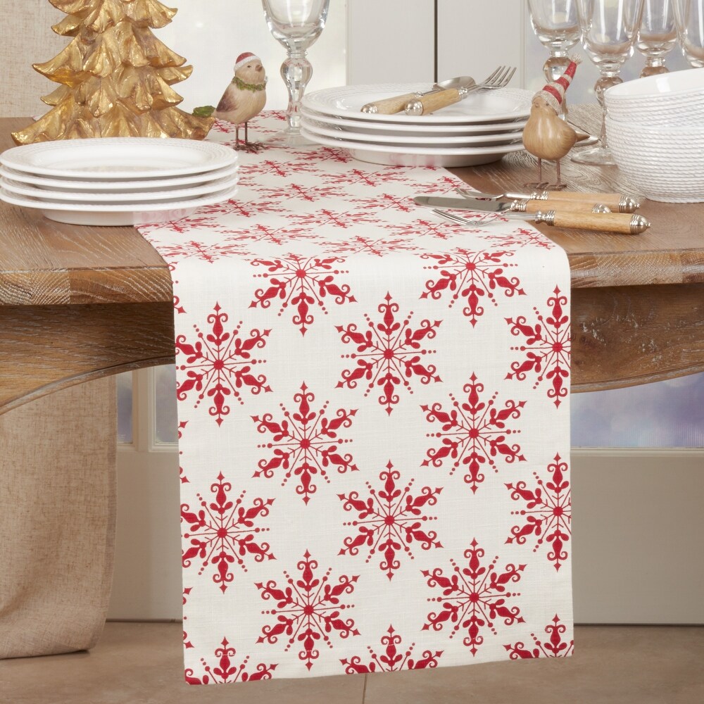 Table Runner With Snowflake Design